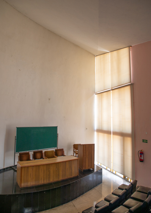 Inside Gandhi Bhavan at the Panjab University by Pierre Jeanneret, Punjab State, Chandigarh, India