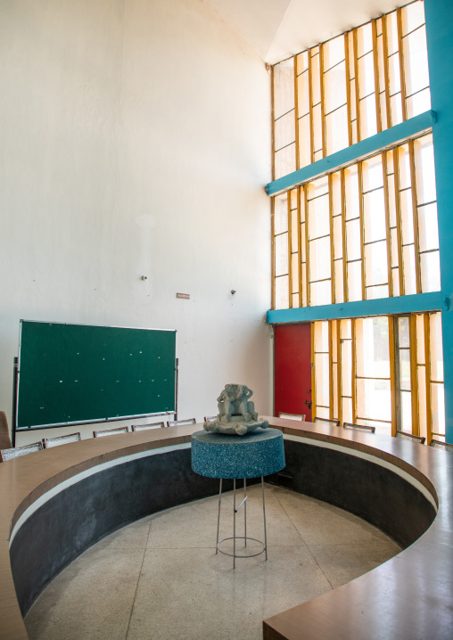 Inside Gandhi Bhavan at the Panjab University by Pierre Jeanneret, Punjab State, Chandigarh, India