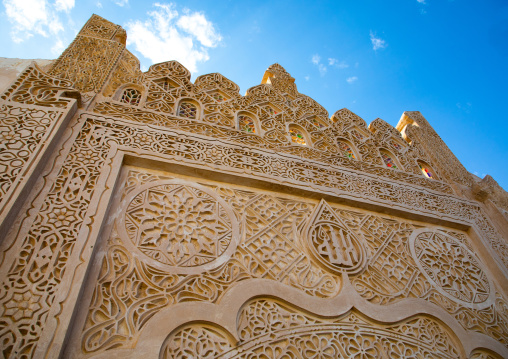 Doorway gypsum decoration of Ahmed Munawar Refa house, Jazan Province, Farasan, Saudi Arabia