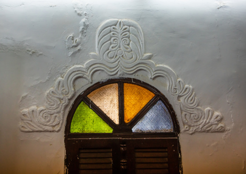 Al Nadji mosque stained window decoration, Jazan Province, Farasan, Saudi Arabia