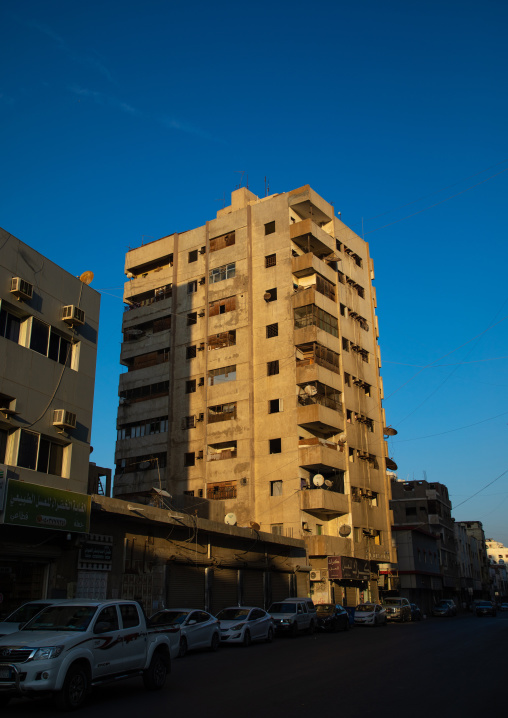 High building in the city center, Mecca province, Jeddah, Saudi Arabia