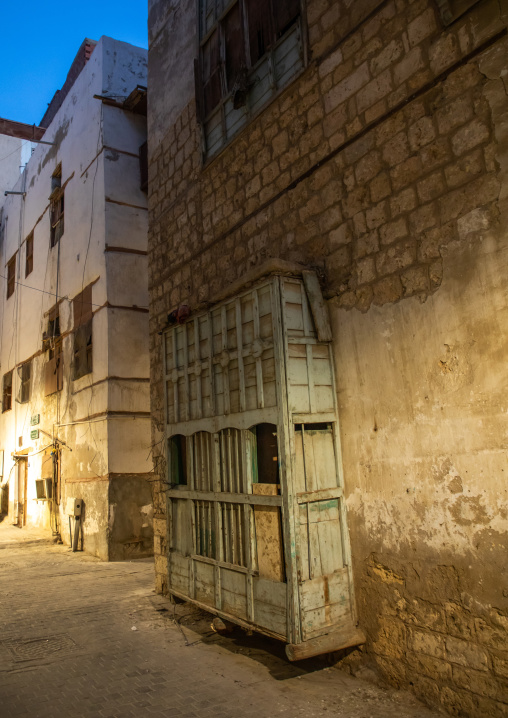 Old house with wooden mashrabiya in al-Balad quarter, Mecca province, Jeddah, Saudi Arabia
