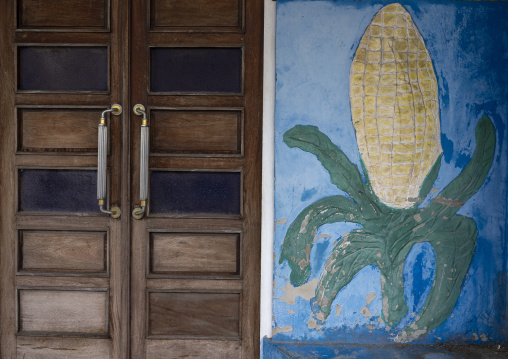 Old portuguese colonial building with a mural, Inhambane Province, Inhambane, Mozambique