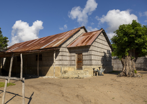 Traditional house with rusty roof, Inhambane Province, Vilankulo, Mozambique