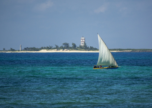 Dhow in front of Goa island, Nampula Province, Island of Mozambique, Mozambique