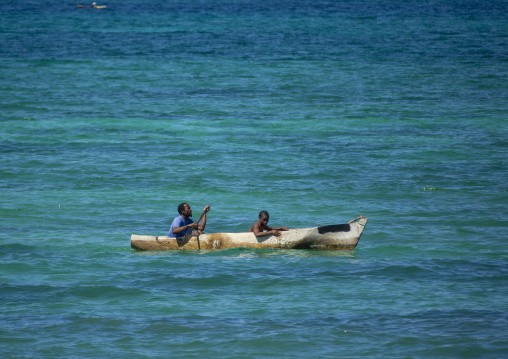 Fisherman with his daughter in his fishing boat, Nampula Province, Island of Mozambique, Mozambique