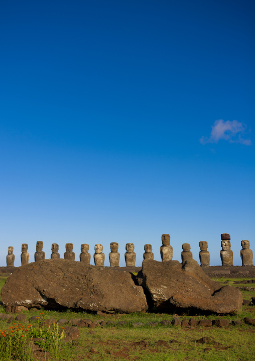 Monolithic moai statues at ahu tongariki, Easter Island, Hanga Roa, Chile