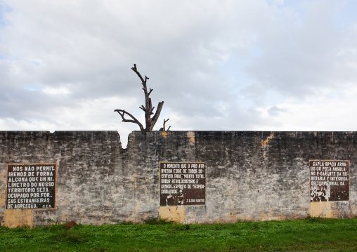 Political mural message by president Dos Santos, Huila Province, Lubango, Angola