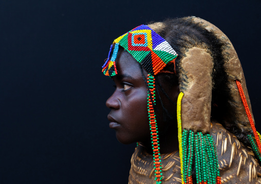 Portrait of a Mumuhuila teenage girl, Huila Province, Chibia, Angola
