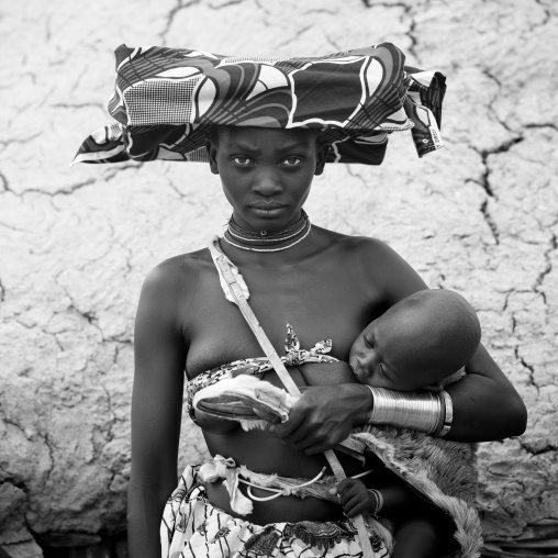 Mucubal Woman Holding Her Baby, Virie Area, Angola