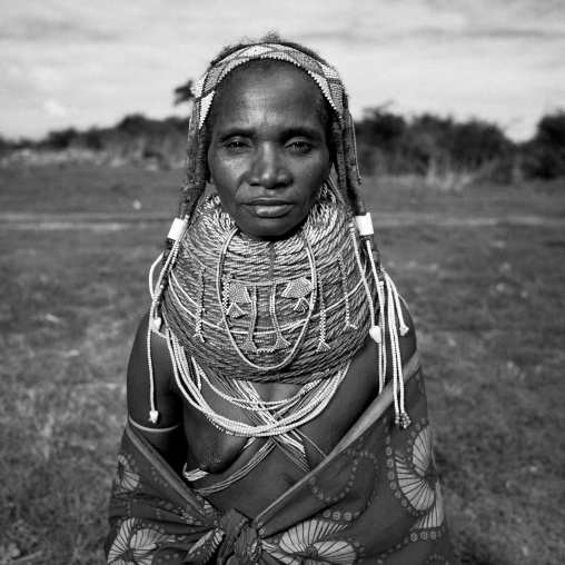 Mwila Woman With Vilanda Necklace, Chibia Area, Angola