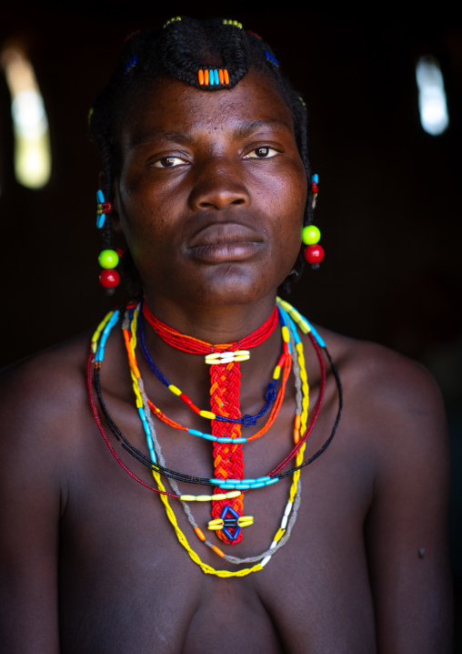 Mudimba tribe woman portrait, Cunene Province, Cahama, Angola