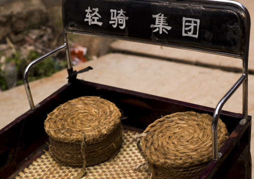 Local Transportation, Tong Hai, Yunnan Province, China