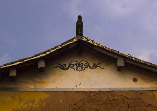 Old Mongolian House In Tong Hai, Yunnan Province, China