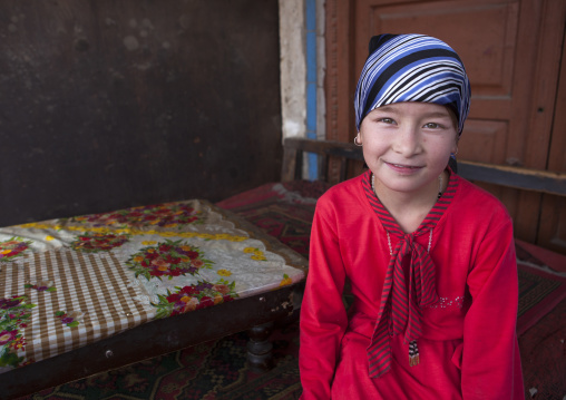 Young Uyghur Girl, Keriya, Old Town, Xinjiang Uyghur Autonomous Region, China