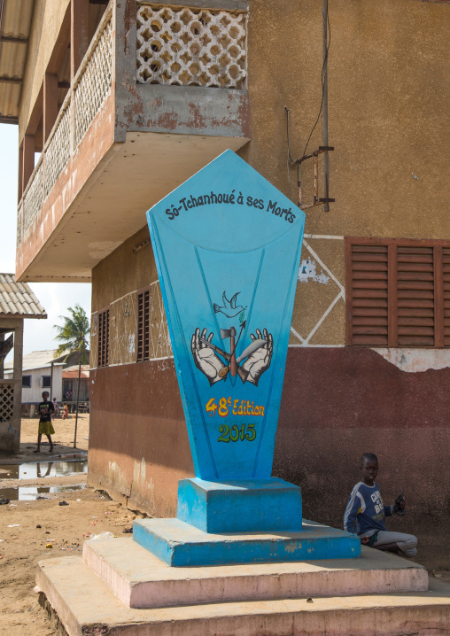 Benin, West Africa, Ganvié, war memorial