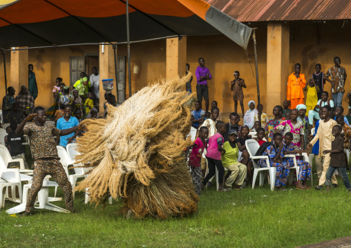 Benin, West Africa, Porto-Novo, zangbeto guardian of the night spirit dance in the royal palace