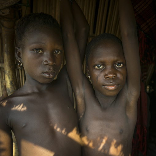 Benin, West Africa, Onigbolo Isaba, holi tribe girls portrait