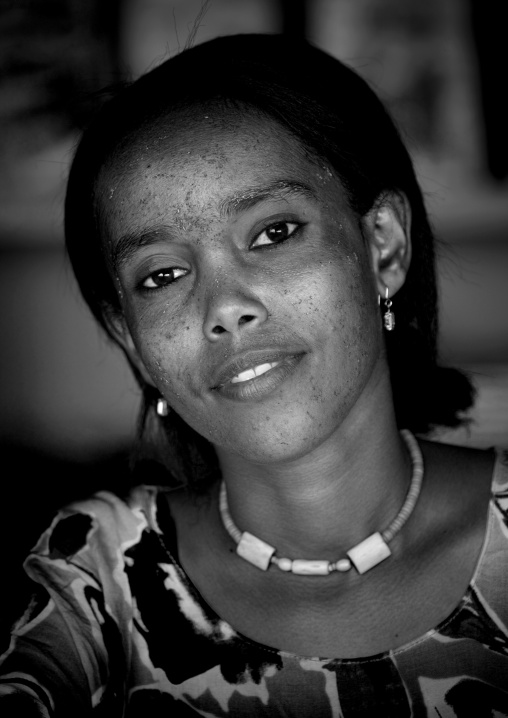 Young Muslim Woman, Tadjourah, Djibouti
