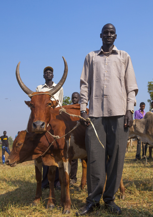Nuer Tribe Livestock And Catlle Market, Gambela, Ethiopia