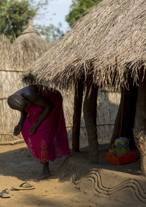 Anuak Tribe Girl In Abobo, The Former Anuak King Village, Gambela Region, Ethiopia
