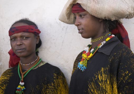 Harari Women In Traditional Costume, Harar, Ethiopia