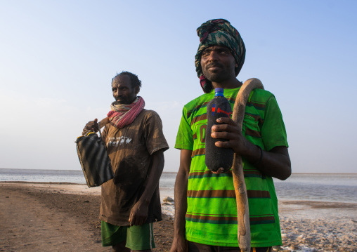 Afar workers at the salt mines, Afar region, Dallol, Ethiopia
