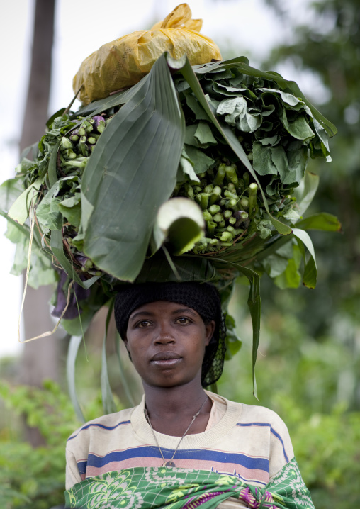 Woman at tum market, Omo valley, Ethiopia