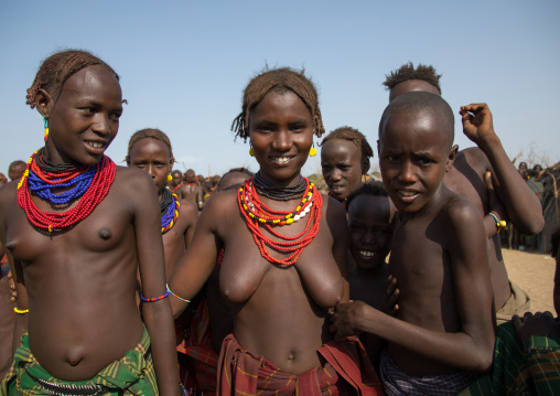 Teenage girls during the proud ox ceremony in Dassanech tribe, Turkana County, Omorate, Ethiopia