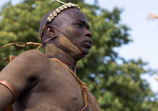 Bodi tribe fat men during Kael ceremony, Omo valley, Hana Mursi, Ethiopia