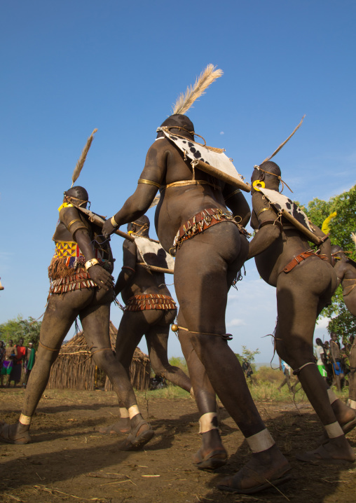 Bodi tribe fat men during Kael ceremony, Omo valley, Hana Mursi, Ethiopia