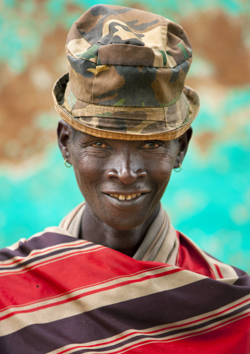 Tsamay tribe man, Key afer, Omo valley, Ethiopia