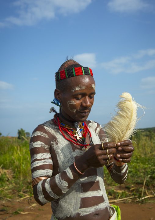 Bashada Tribe Man Making Body Painting, Dimeka, Omo Valley, Ethiopia