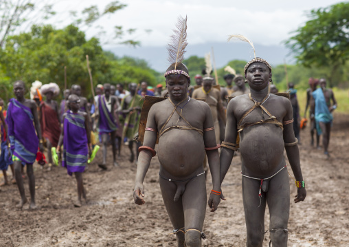 Bodi Tribe Fat Men Going To The Kael Ceremony, Hana Mursi, Omo Valley, Ethiopia