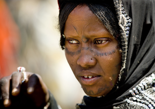 Afar tribe woman with scarifications on her face, Assaita, Afar regional state, Ethiopia