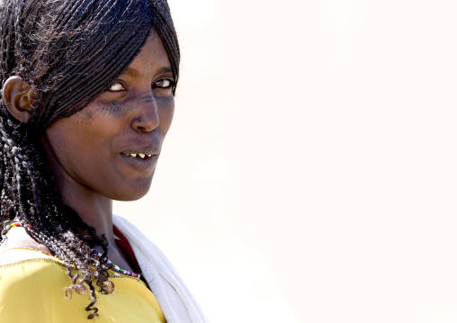 Afar tribe girl with sharpened teeth, Assaita, Afar regional state, Ethiopia