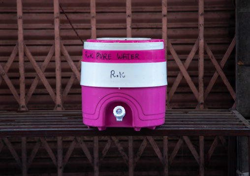 Thermos cooler water in the street duriung the heat wave, Rajasthan, Jaipur, India