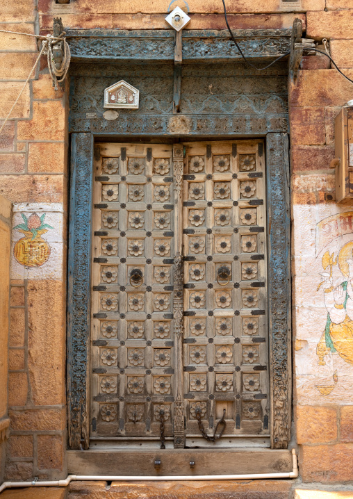 Old haveli door, Rajasthan, Jaisalmer, India