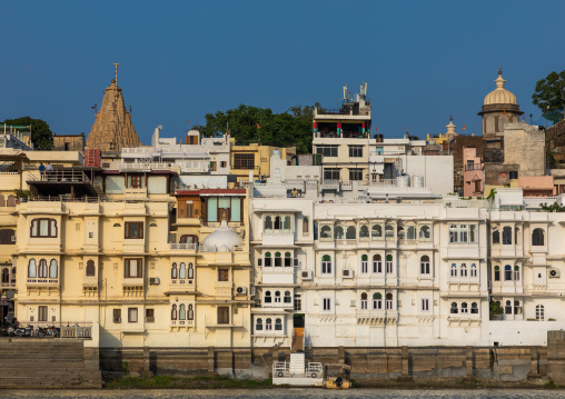 Historic building alongside lake Pichola, Rajasthan, Udaipur, India
