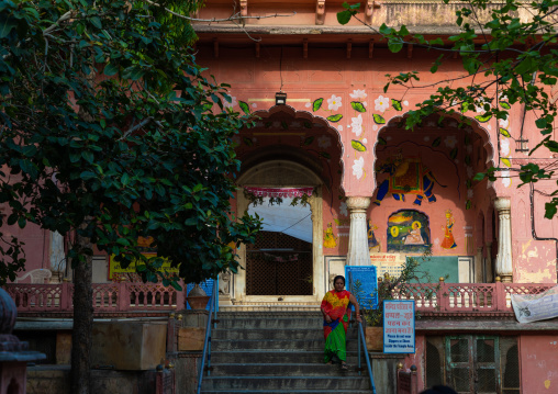 Indian temple entrance, Rajasthan, Jaipur, India