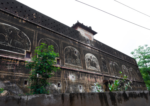 Wall paintings on an old haveli, Rajasthan, Nawalgarh, India