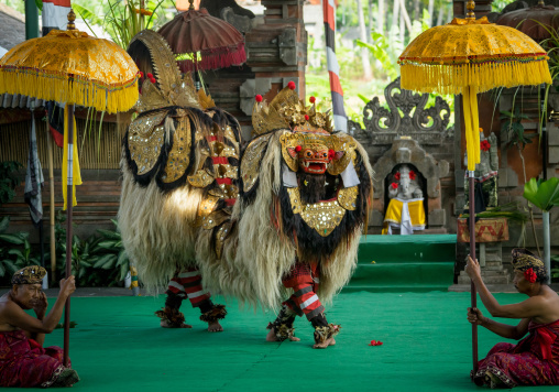 Performer At A Barong And Kris Dance