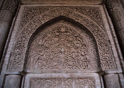 Mihrab of Qibla dome chamber in Jameh mosque, Isfahan Province, Ardestan, Iran