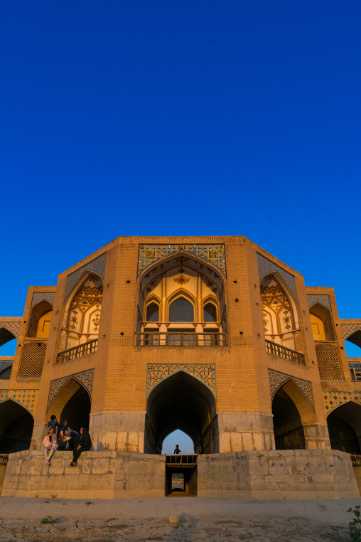 Khaju bridge Pol-e Khaju over dry Zayandeh river, Isfahan Province, Isfahan, Iran