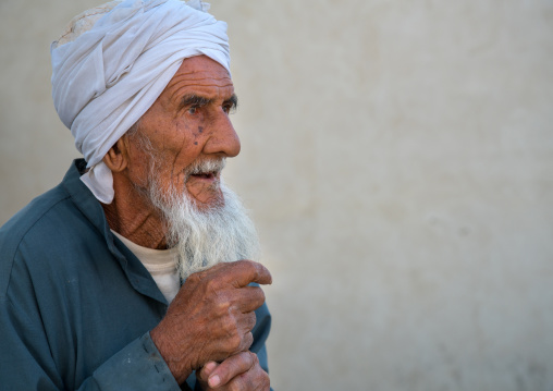 old iranian man with white beard, Qeshm Island, Tabi, Iran