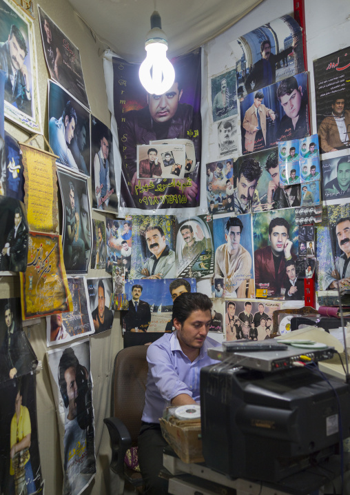Man Selling Cd And Dvd, Kermanshah, Iran