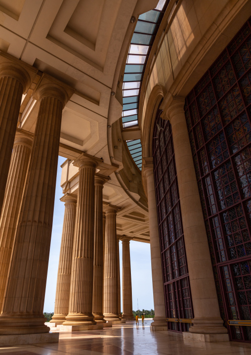 Our lady of peace basilica christian cathedral built by Félix Houphouët-Boigny, Région des Lacs, Yamoussoukro, Ivory Coast