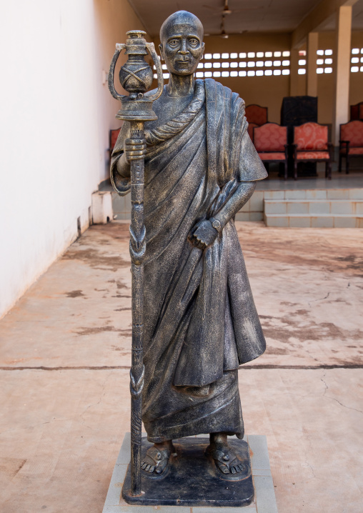 Statue in the Agni-indenie royal court, Comoé, Abengourou, Ivory Coast