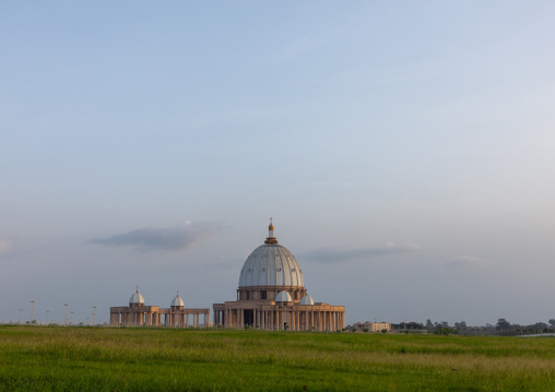 Our lady of peace basilica christian cathedral built by Félix Houphouët-Boigny, Région des Lacs, Yamoussoukro, Ivory Coast