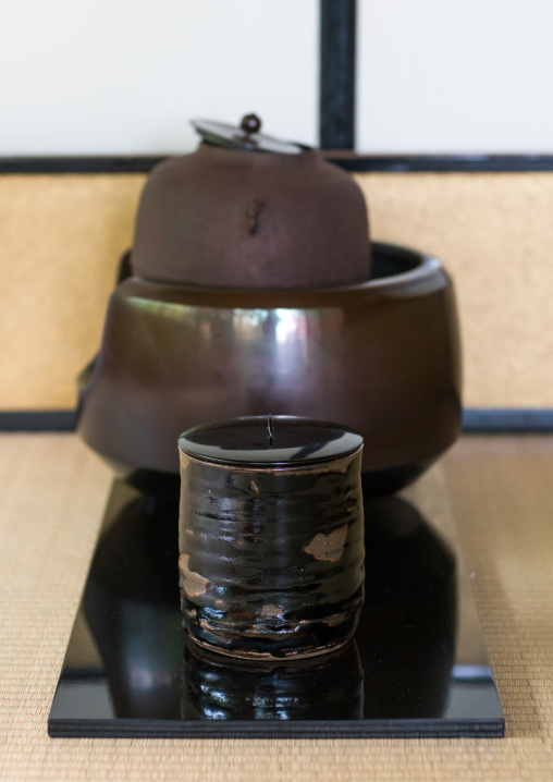 Tea ceremony in daitoku-ji, Kansai region, Kyoto, Japan